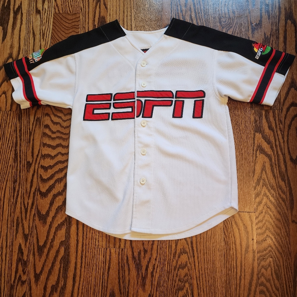 Gently use ESPN Zone Jersey Boys M